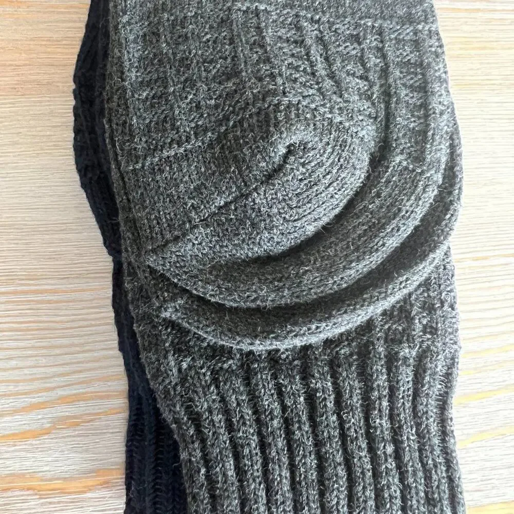 Goodfellow Men's Textured Navy and Dark Gray Crew Socks - 2 Pairs - NWT